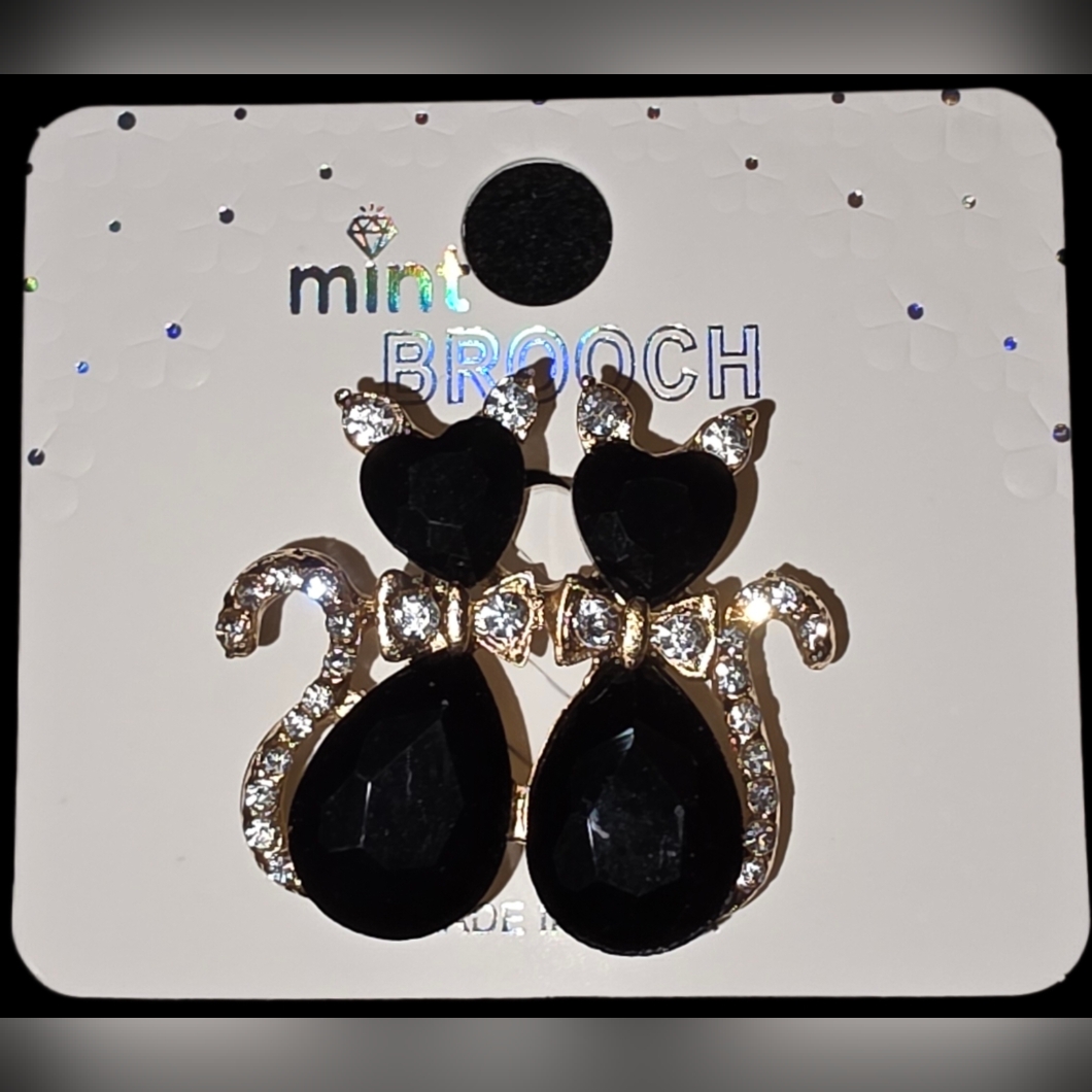 Black Twin Cat Brooch 6$